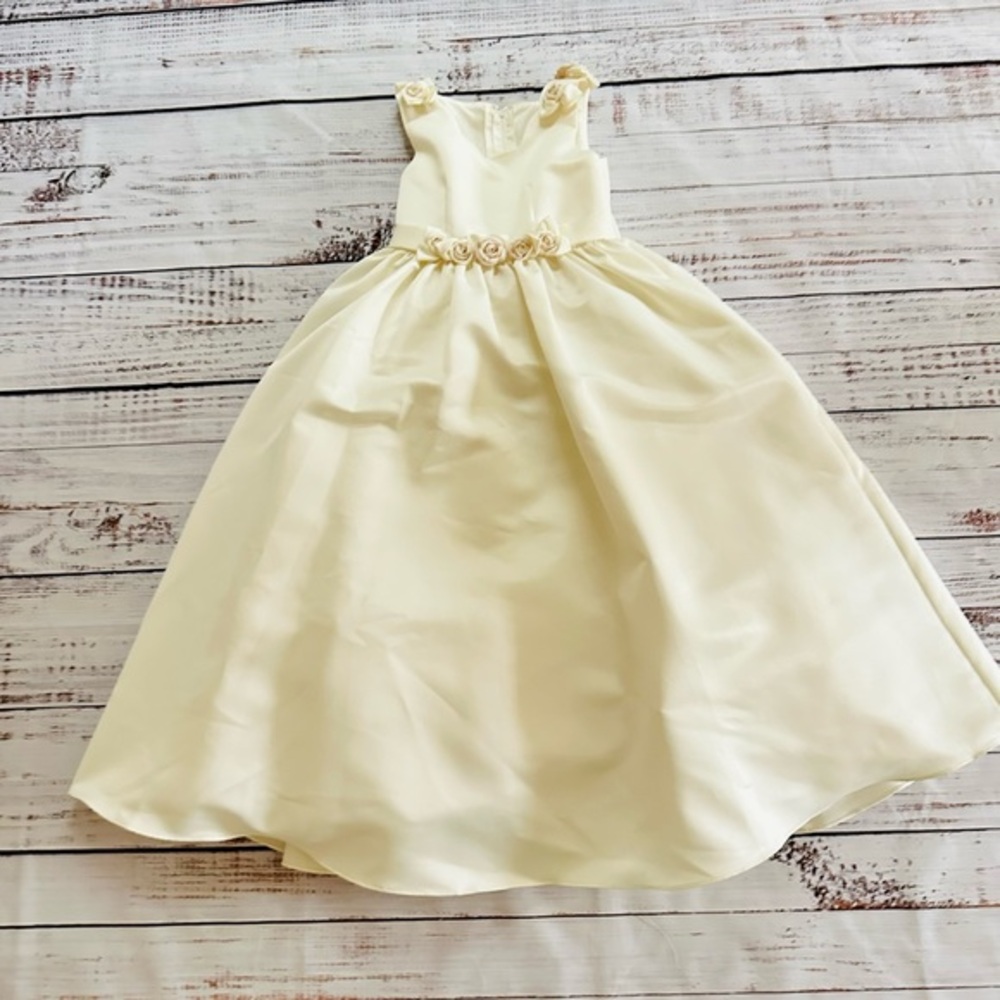 Flower Girl, Christening, formal dress! Size 5